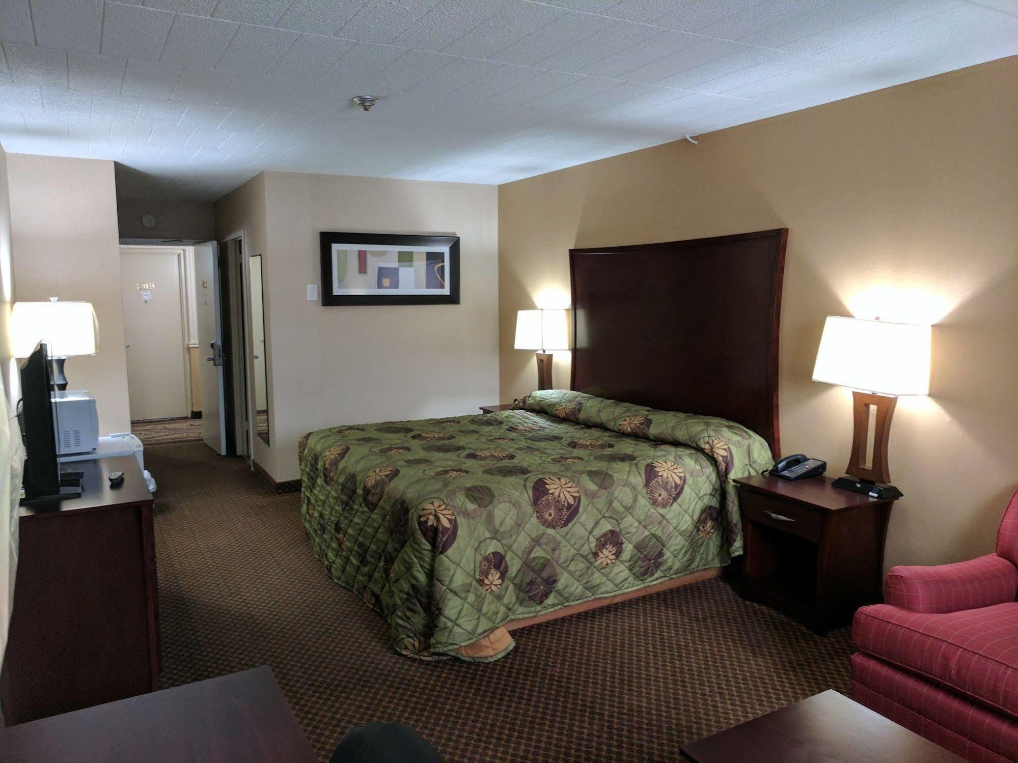 Luxury Inn 콜링우드 외부 사진